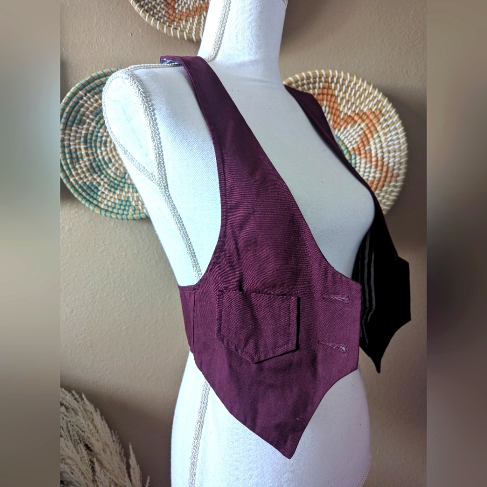 LUX Women's Cropped Vest - Picture 5 of 11